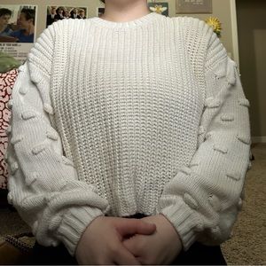 Puffy sleeve crop sweater